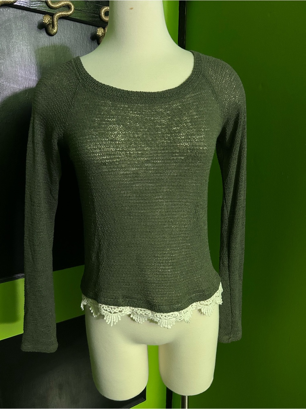 Modismo Green Knit Top